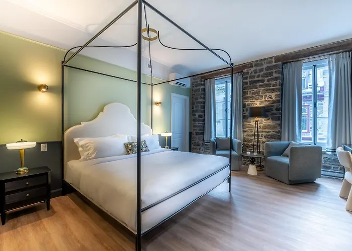 Hotel Acadia Quebec City